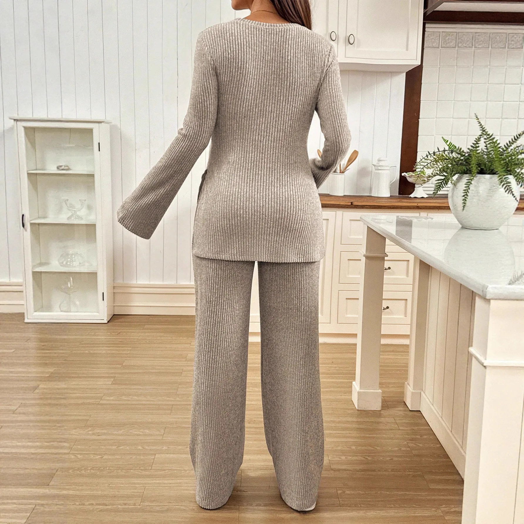 Autumn Euro-American Maternity 2-Piece Set Sweater Top Flared Sleeves & Side Slit Plus Adjustable Waist Knit Pants Pregnancy