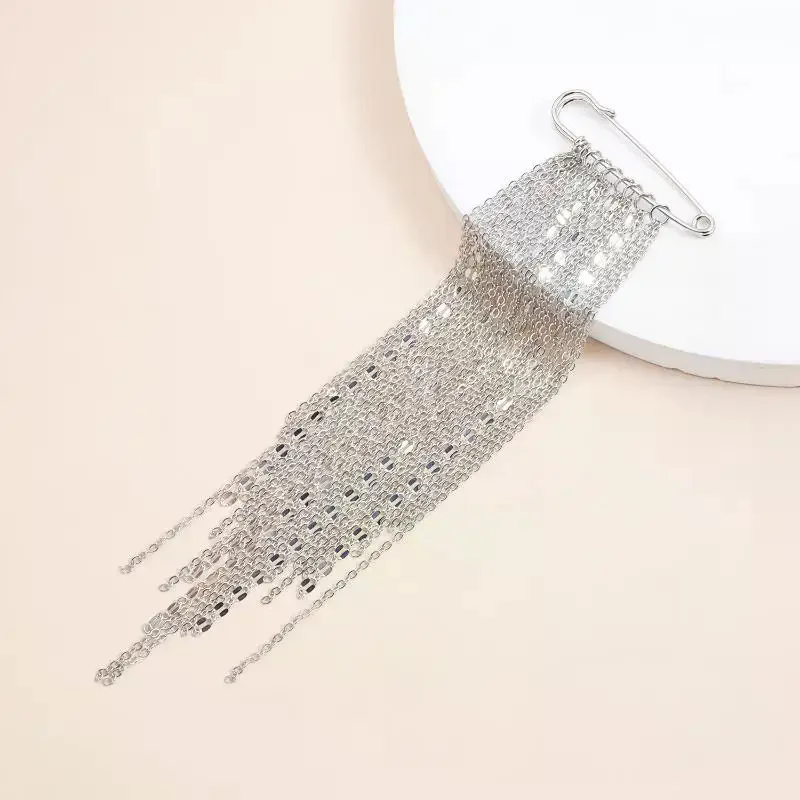 Exaggerated Metal Chain Tassel Chain Pin Brooch For Women New Cool Suit Shirt Charm Fixed Needle Accessories Jewelry Fashion
