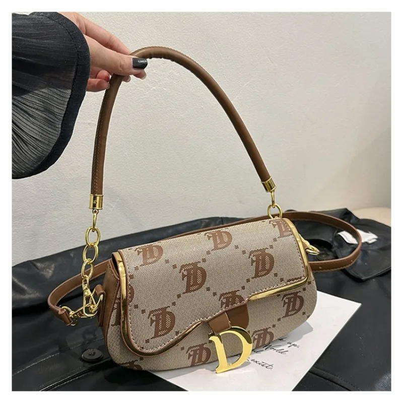 

Versatile Retro Female Bag Underarm Crossbody Campus Students Bag Casual Attractive Stylish Exquisite Practical Chic