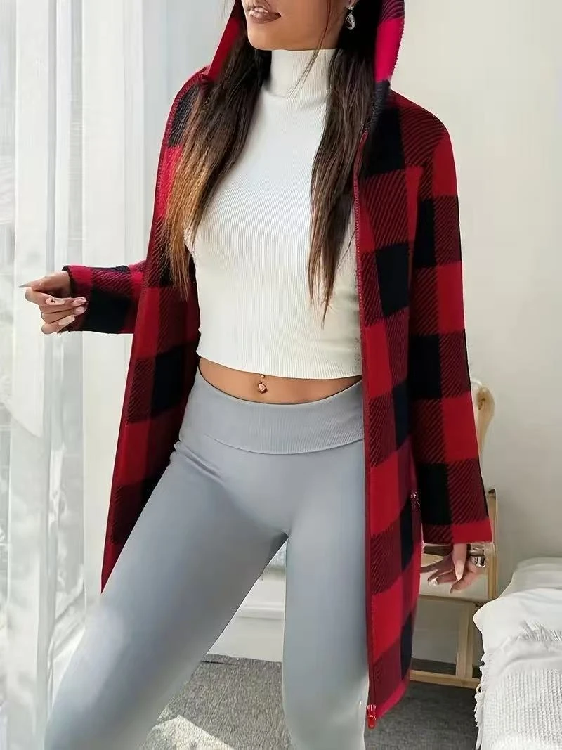 Maglione cardigan scozzese in pile da donna Giacca invernale con cappuccio in morbida peluche Felpa da donna con patchwork a righe