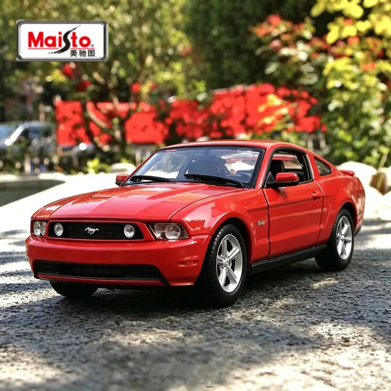Maisto 1:24 Ford Mustang GT 2011, Modelo de Auto Deportivo de Aleación, Simulación de Auto de Carreras, Modelo de Vehículo de Metal Fundido a Presión, Regalo para Niños