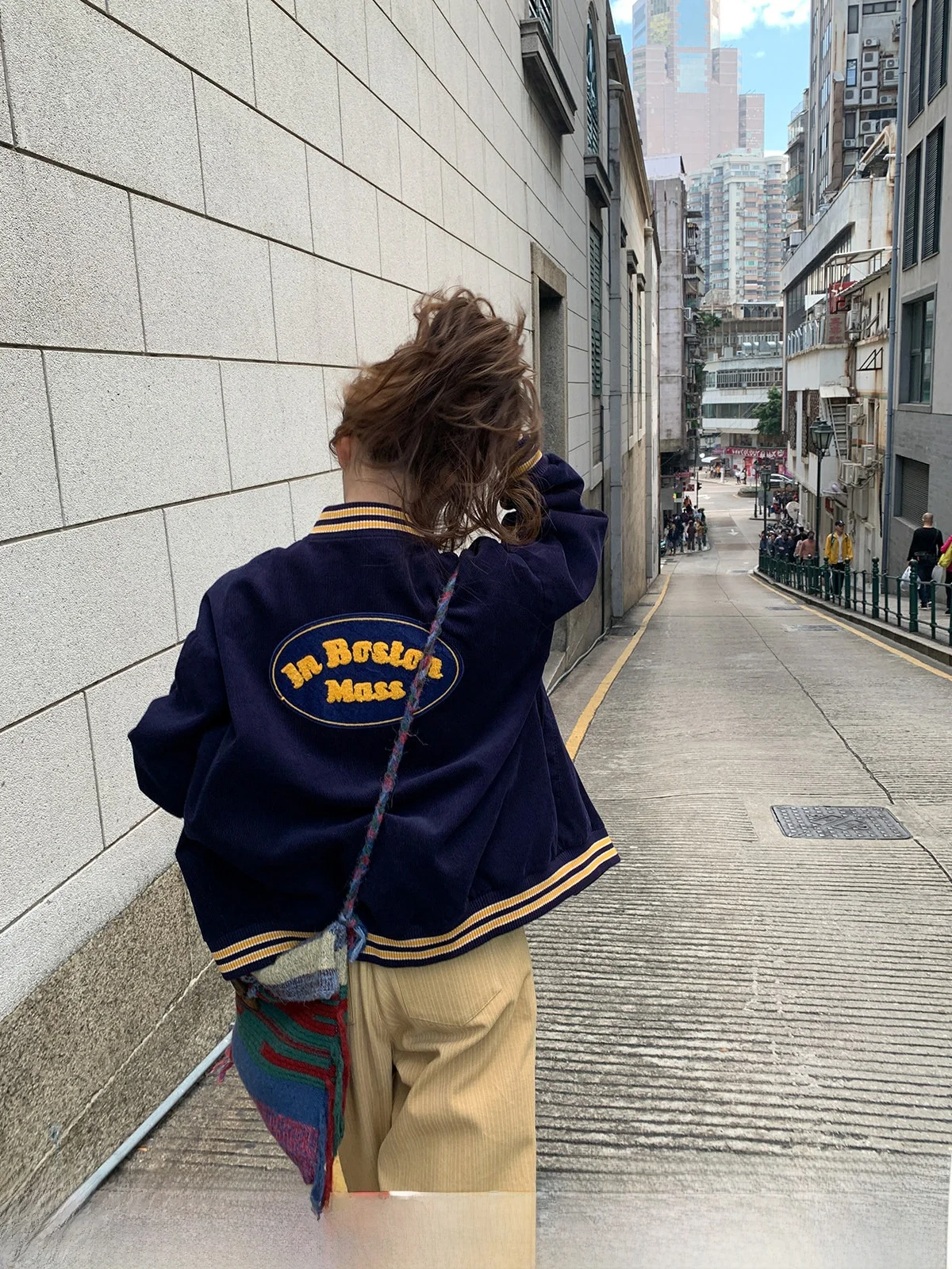 

Новая женская утепленная бейсбольная куртка свободного кроя с вышивкой, осенне-зимняя, из хлопка, повседневная верхняя одежда