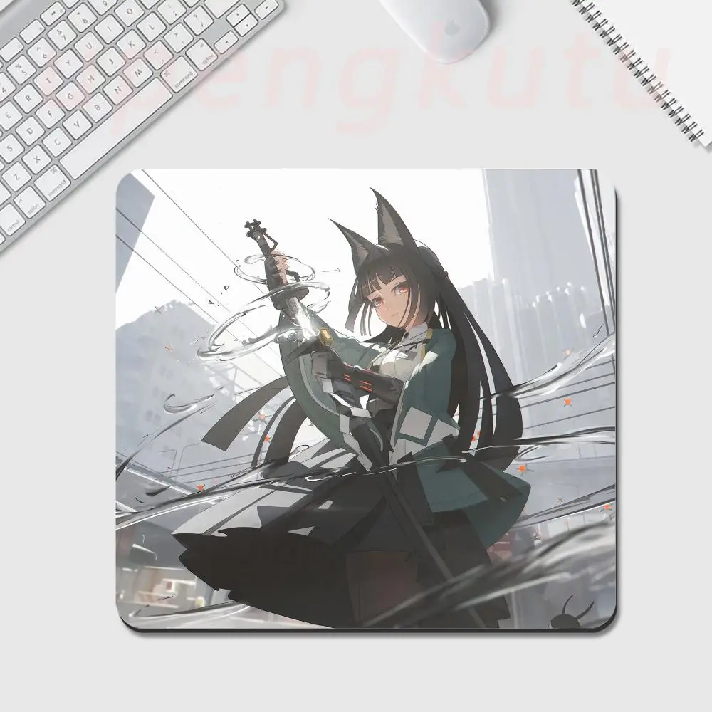 

Small Mouse Pad 450x400mm Zenless Zone Zero Victoria Computer Keyboard Pad Computer Game Accessories Desk Pad