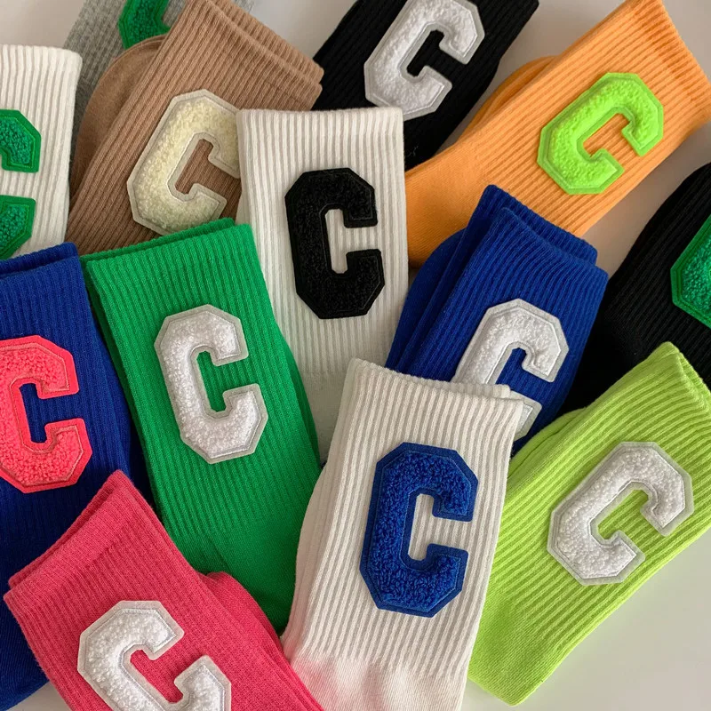 Hot Sale Autumn Winter Korean Colorful Big C Letter Sports Crew Socks Cotton Breathable Fashion Men Women Hip Pop Street Socks