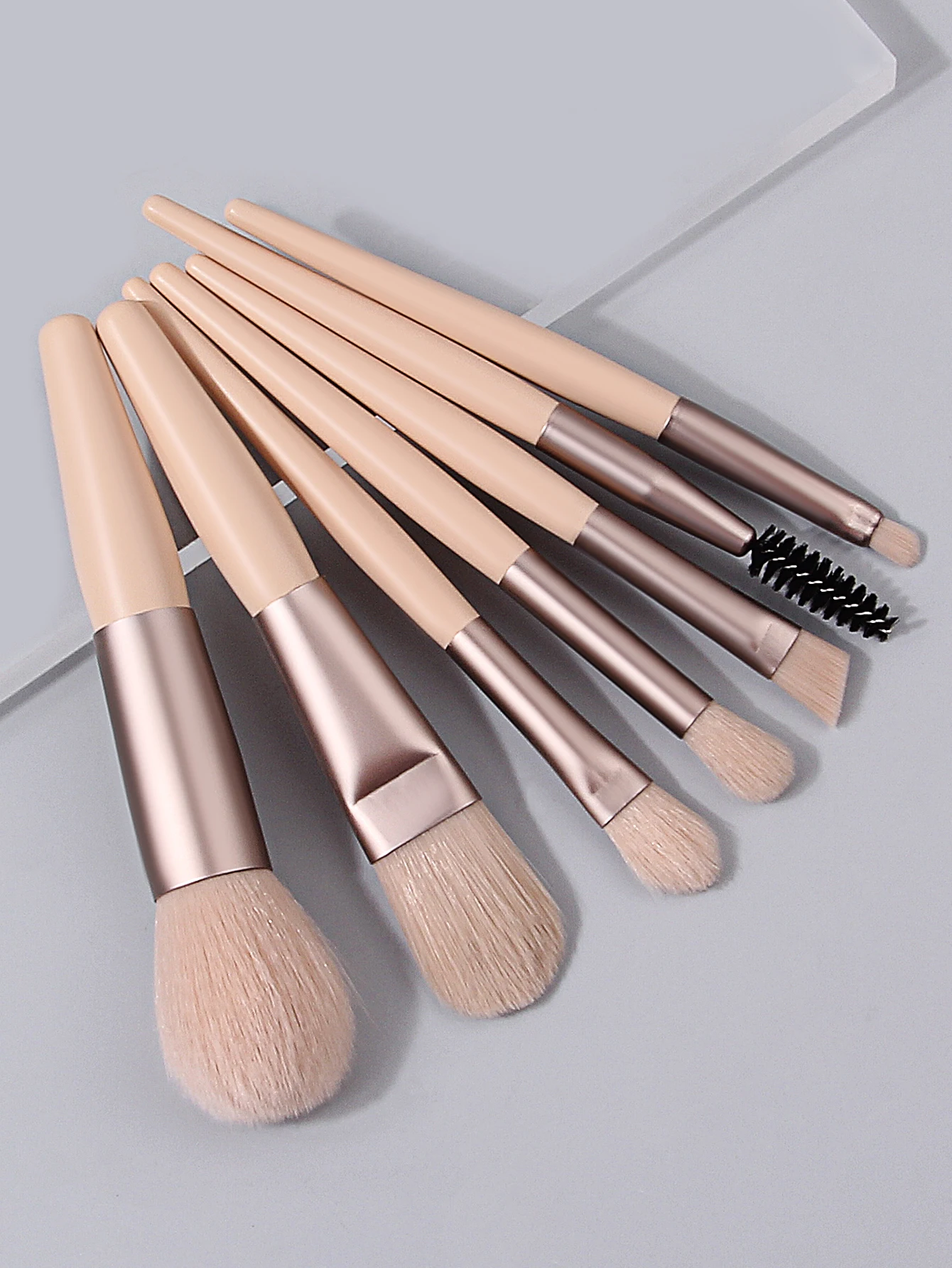 مجموعة فرش مكياج صغيرة مكونة من 7 قطع، كريم أساس للمبتدئين بشعيرات فائقة النعومة، أحمر الخدود، ظلال العيون، فرشاة خافي العيوب، فرشاة الماسكارا #2