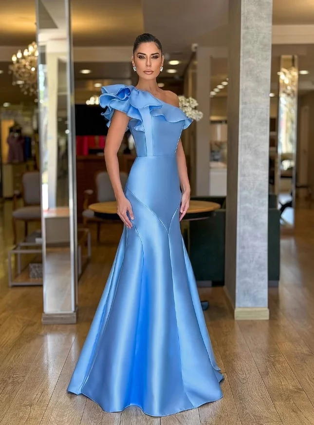 Maßgeschneiderte hochwertige bodenlange trägerlose ärmellose Falten eine Schulter Vestidos De Gala Abiye Uzun Elbise Modelleri