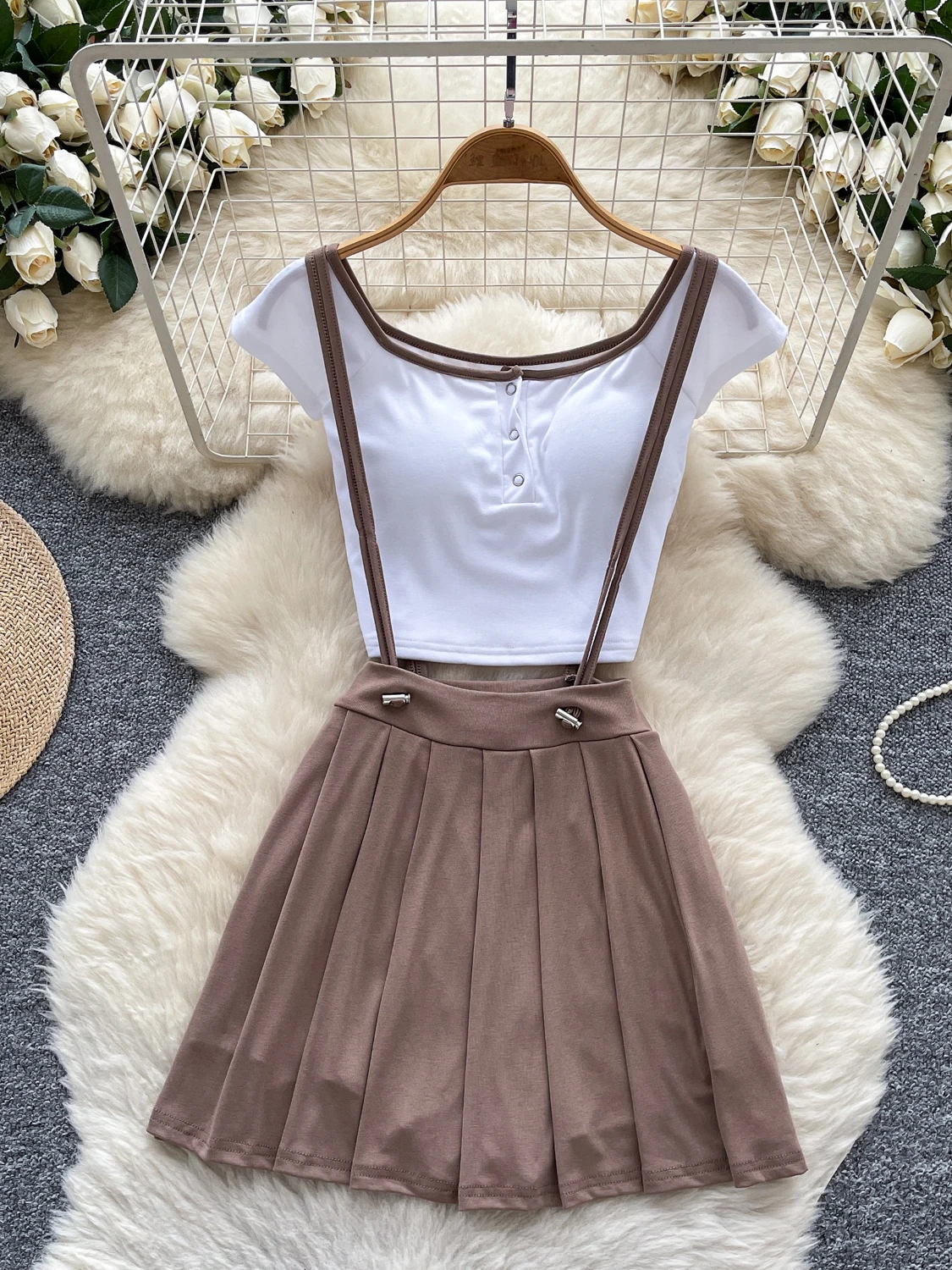 

Летний модный комплект в стиле Pure Desire для женщин: футболка с коротким рукавом и высокой талией, облегающая юбка-полусолнце, стиль «сладкая и дерзкая девушка»