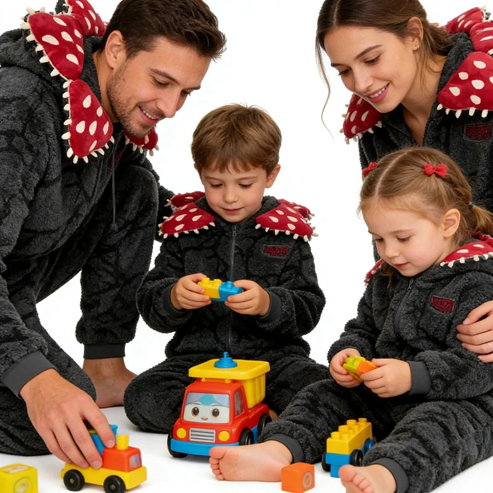Weihnachts-Pyjama mit Demogorgon-Pflanzendesign – gemütlicher Erwachsenen-Onesie, perfekt für Feiertagspartys – Detail 6