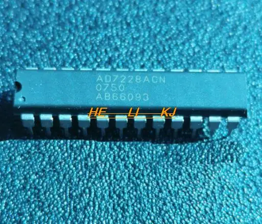 Free shipping  8 pcs AD7228ACNZ AD7228ACN AD7228 DIP24