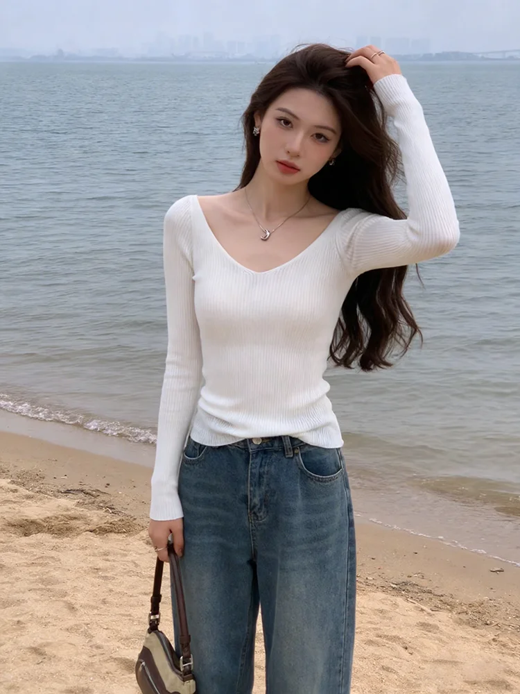 Slim Fit V-Neck Shoulder-Bared Knitwear Base Layer Women's Fashion Korean Style Long Sleeve Commute Style Inner Wear Top