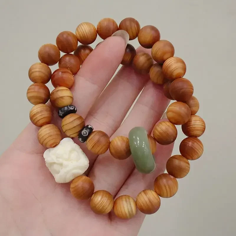 

Natural cypress bracelet for men and women with Bodhi Lion Awakening Lotus Pendant Double Ring Buddha Bead Wenwan Hand Jewelry