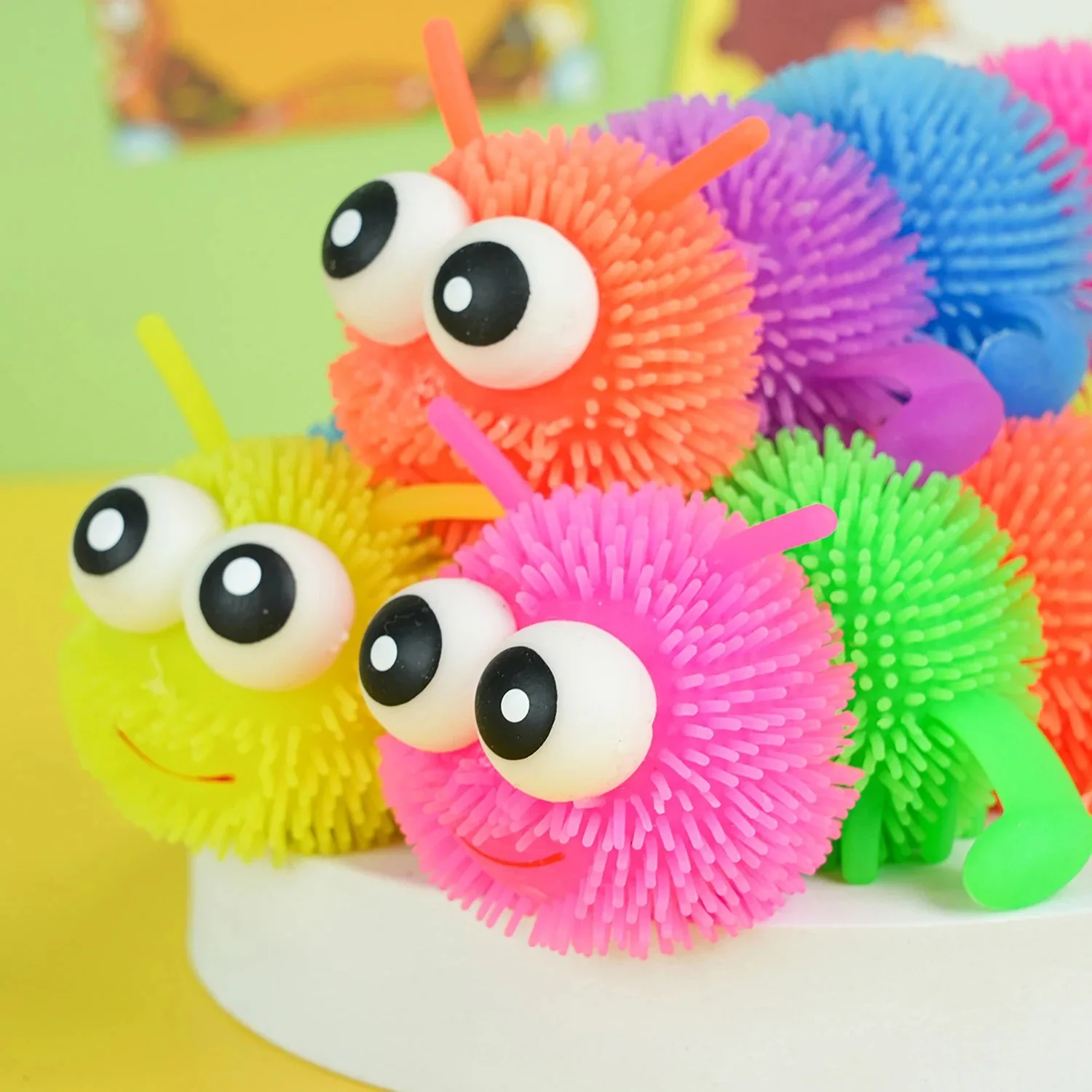 

Light up Caterpillars Squeeze Toys Kids’ Stress Relief Toys Decompression Worms Sensory Squeeze Ball Gifts Animal Party Favors