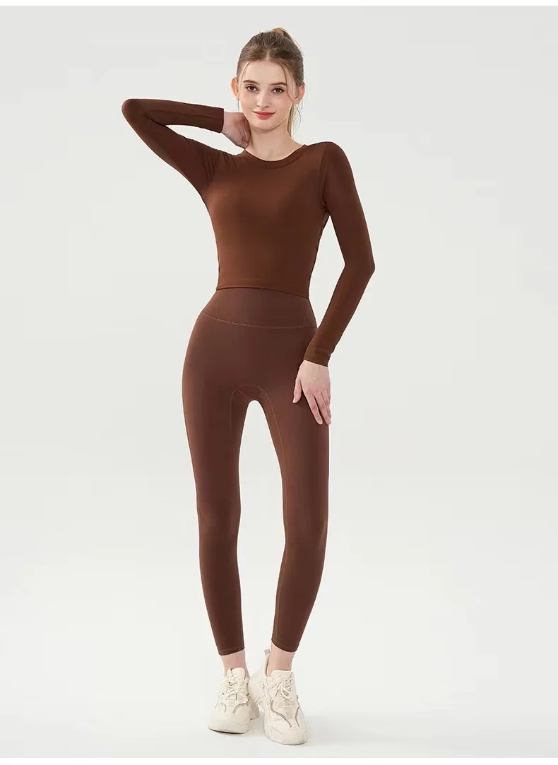 Modische Sport-Oberteile für Pilates und Laufen mit Brustpolster, Fitness-Langarmshirt, Enganliegend, Schnelltrocknend, Yoga-Oberteil, Outdoor-Bekleidung – Detail 8