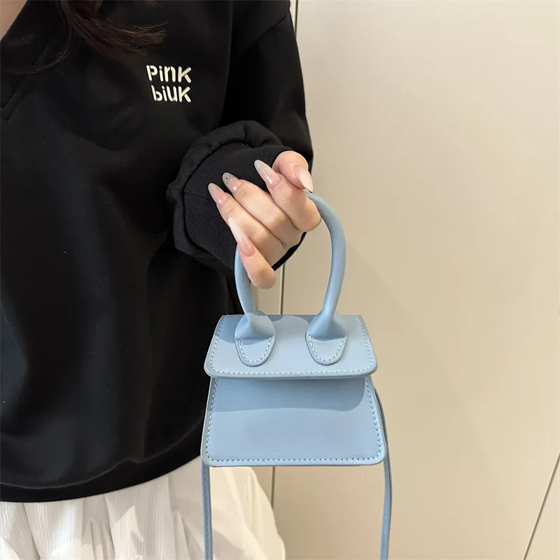 

Весенняя новая мини-квадратная сумка для женщин, корейская мода, сумки с верхней ручкой, маленькая сумка через плечо, шикарный и модный повседневный кошелек