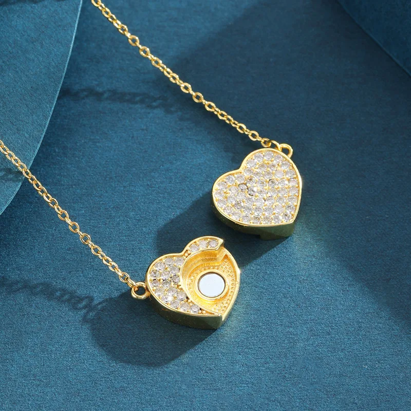 

New magnetic double-sided heart-shaped necklace, a fashionable necklace and collarbone chain for women