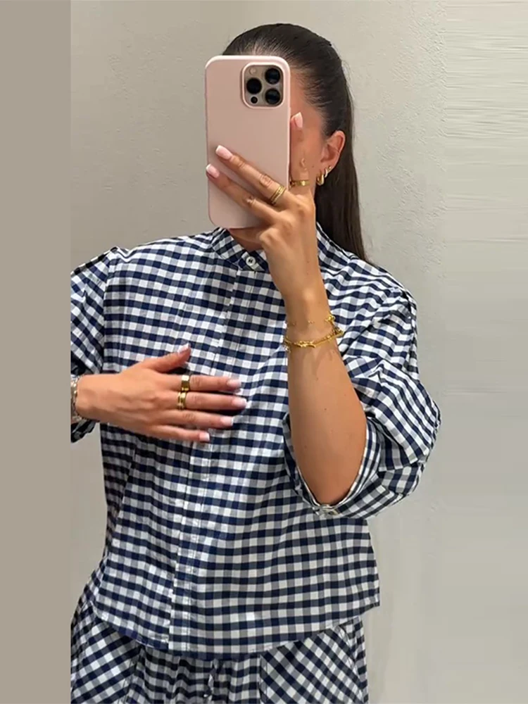 

Women Gingham 3/4 Sleeve Stand Collar Shirt & Drawstring Waist Shorts Two Piece Set Casual Loose Plaid Loungewear Outfit 260701