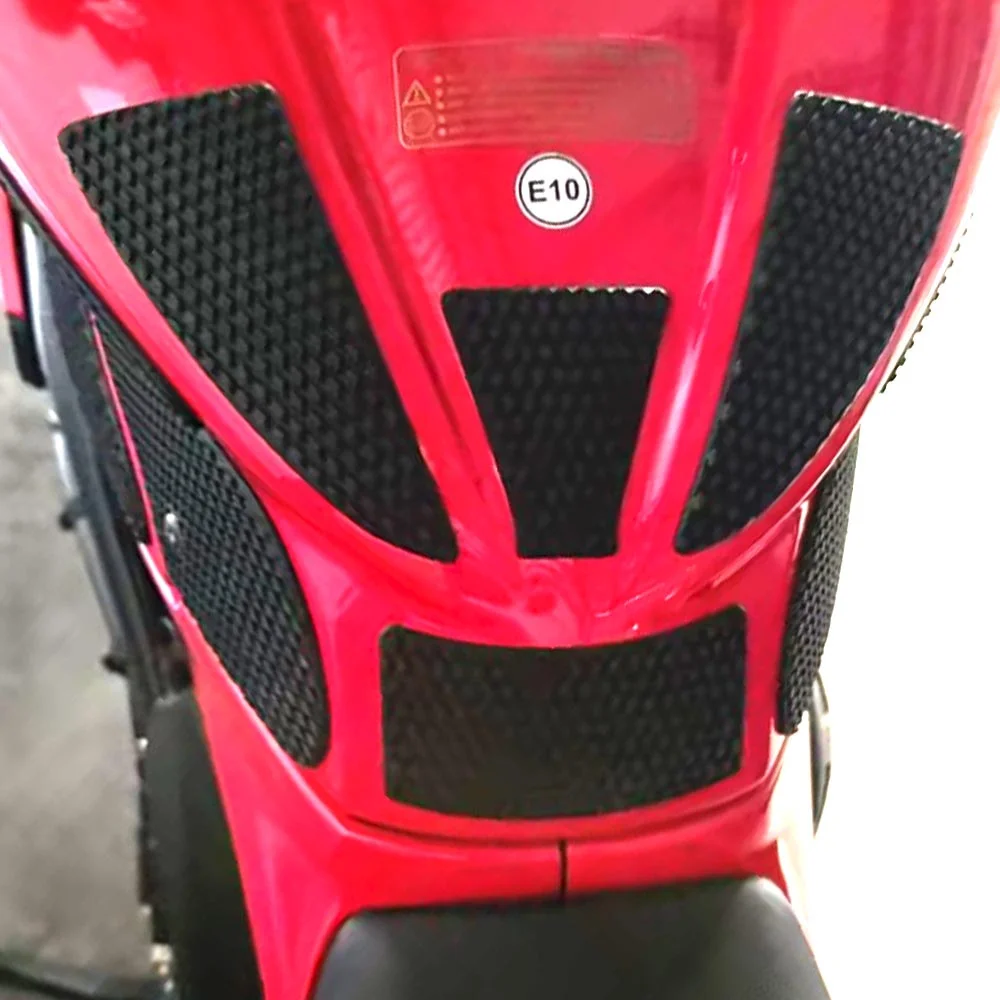 Motorcycle Tank Grip Side Decals Anti Slip Tank Pad Stickers For MV Agusta F3 675 Superveloce 800 SV800 2012 to 2024