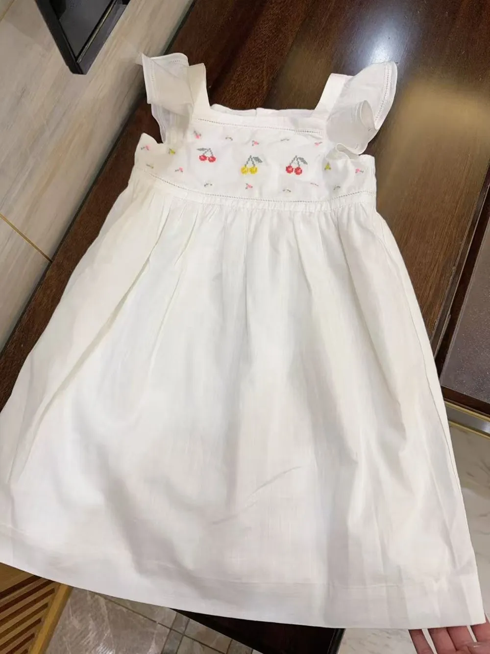 big child dress Spring summer girls' vacation style dress Sleeveless camisole French style embroidered dress