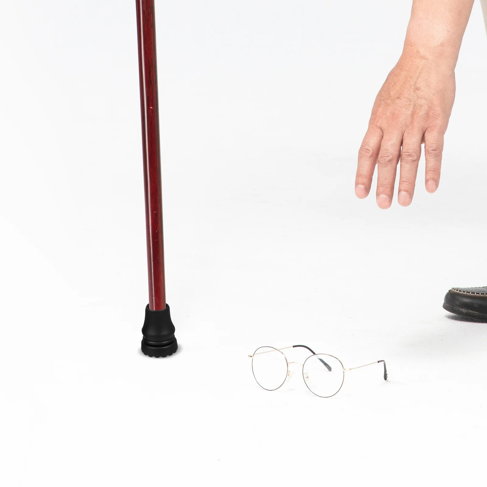 

2Pcs Rubber Cane Tips 22mm Non-Slip Heavy Duty Walking Stick Replacement Feet Accessories for Seniors Hiking Crutches Stability