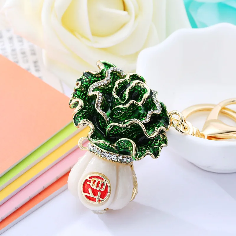 Chinese feng rhinestone beckoning cabbage car keychain women's bag pendant metal keychain