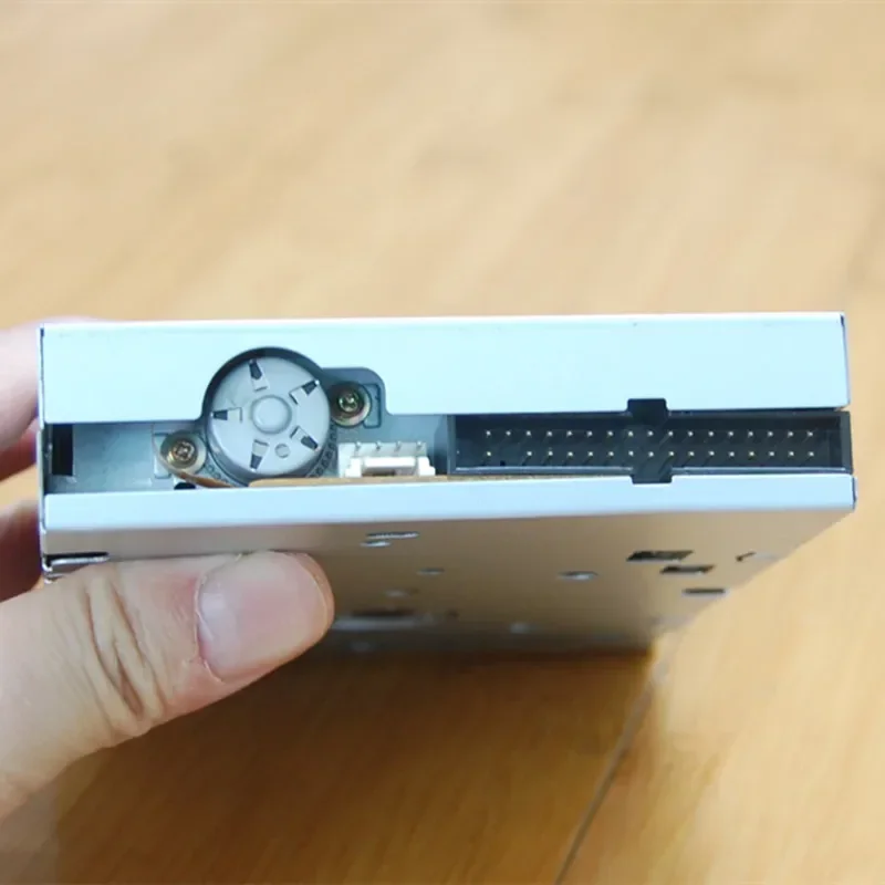 La unidad de disquete integrada para computadora Original 1,44 M FDD es adecuada para computadoras de escritorio/máquina de bordar y otras máquinas