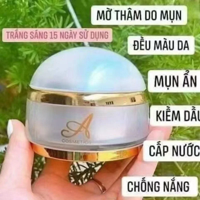 Kem Face Phap Tri Nam Tan Nhang Ngan Ngua Mun Tham Whitening Brightening Skin Care 50ml Bottle