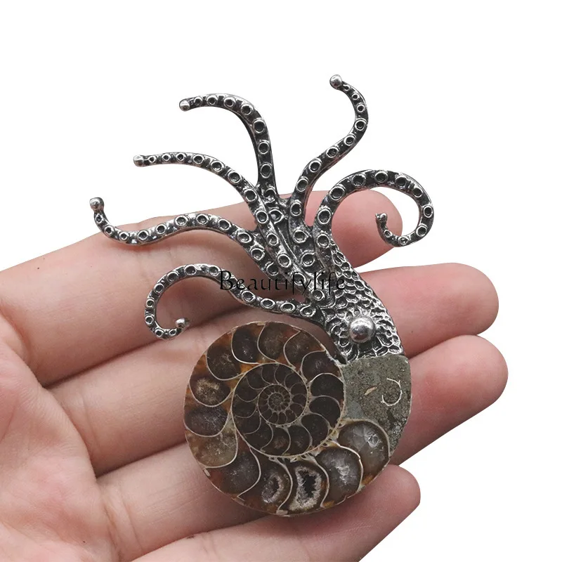 Spotted snail octopus exaggerated large octopus marine life jewelry corsage dual-purpose decoration