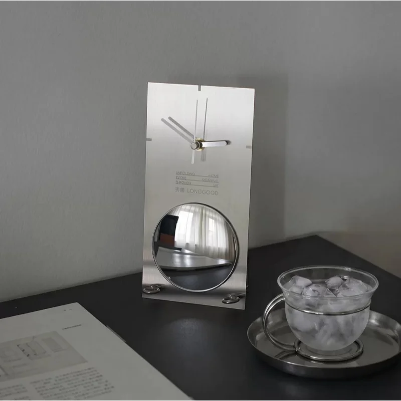 Stainless steel pendulum clock, Bauhaus modern creative metal silent pendulum clock, living room bedside table decoration piece