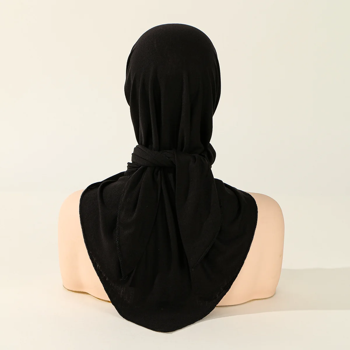 

Новый мягкий трикотажный треугольный шарф, женский мусульманский хиджаб, черный, белый цвет, платок, тюрбан с бриллиантами, повязка на голову, исламские банданы, повязка на голову