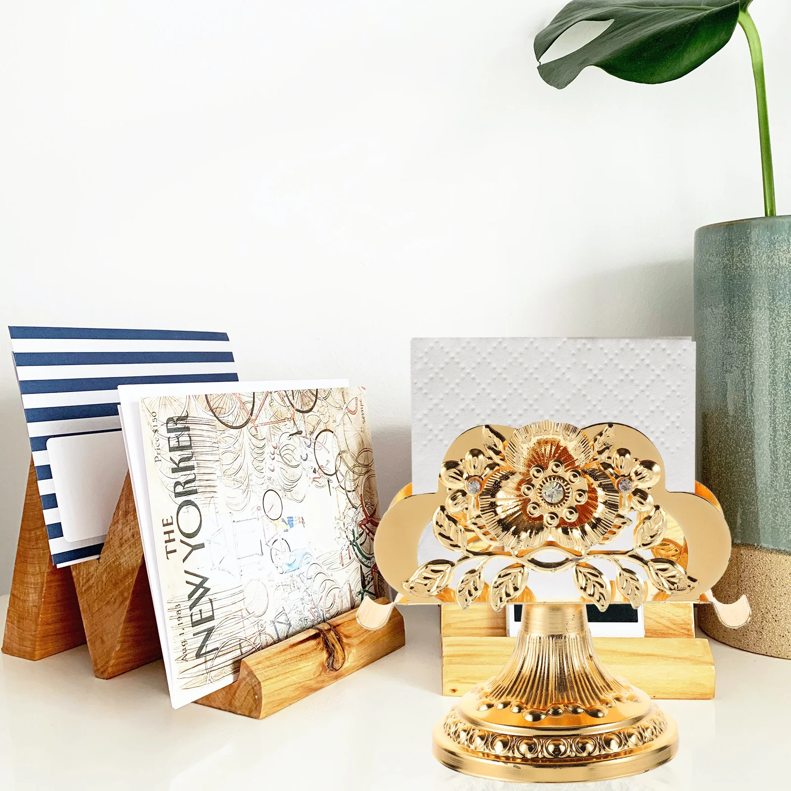 

Golden Metal Napkin Holder Nordic Style Tissue Stand for Kitchen Restaurant Home Table Organizer Napkin Holder