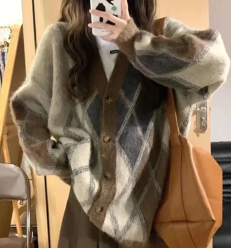 

Свободный вязаный кардиган в стиле ретро с бриллиантами, свитер с нишей и ленивым ощущением