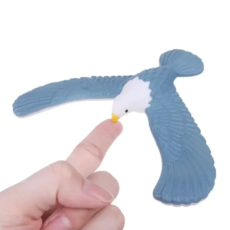 Exquisito juguete mágico de equilibrio de águila 3D, divertido juego de mesa de pájaro de equilibrio para decoración de la casa y entretenimiento para niños