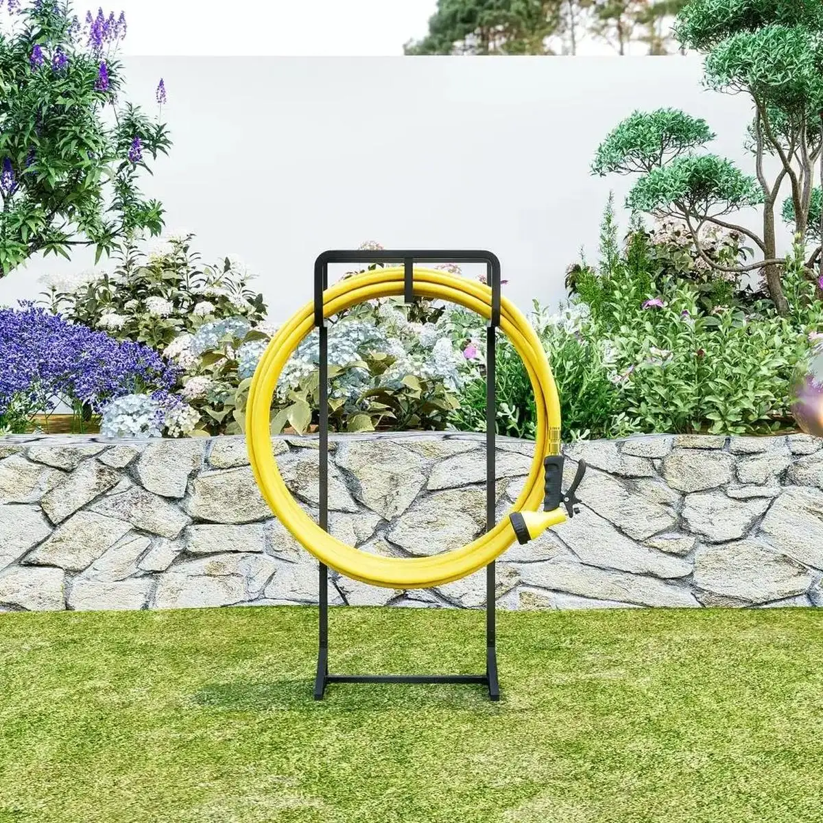 Heavy Duty Steel Garden Hose Holder Freestanding Water Hose Stand Rustproof Metal Storage Rack with Ground Stakes Detachable Outdoor Yard Lawn Watering Organizer Accessories 39x18x110cm