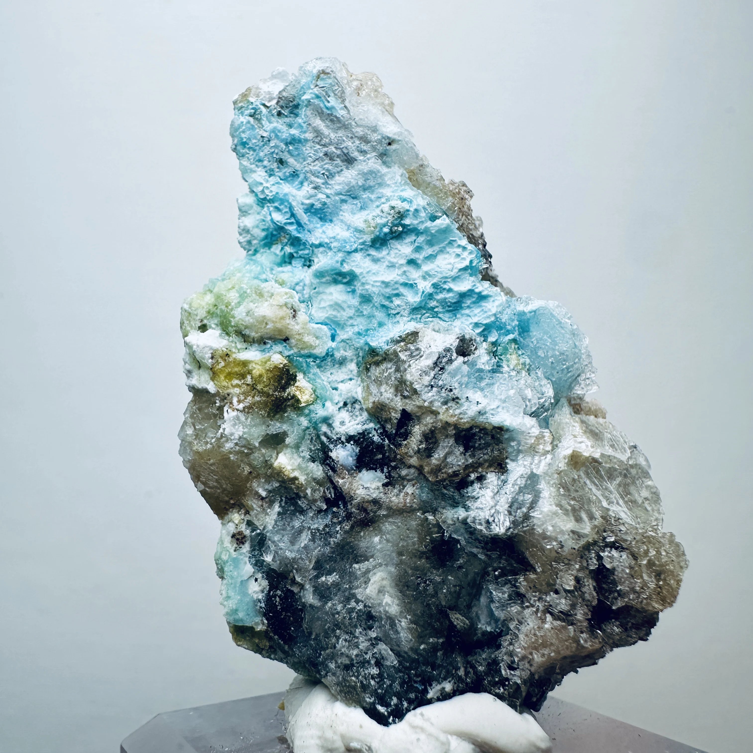 Natural Materials, Guizhou Sanshui Bauxite, Crystal Mineral Specimens, Mineral Collectibles, Fluorite, Crystal Clusters, Quartz