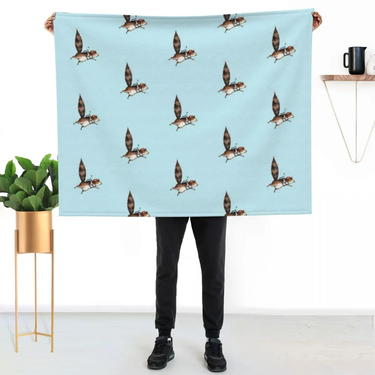 

Skydiver Squirrel, Skydiving Adventure Design Throw Blanket Cozy Light Blanket for Travel Camping Picnic