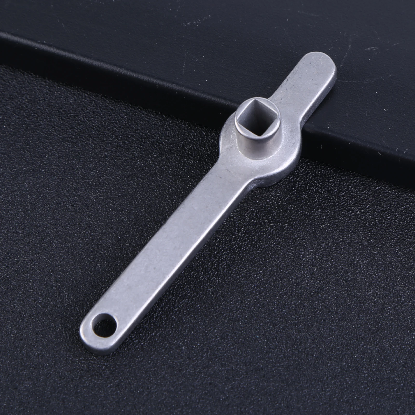 Ventilation Wrench Essential Plumbing Tool Heating Valve Wrench 304 Stainless Steel for Bleeding Standard Heater Valves