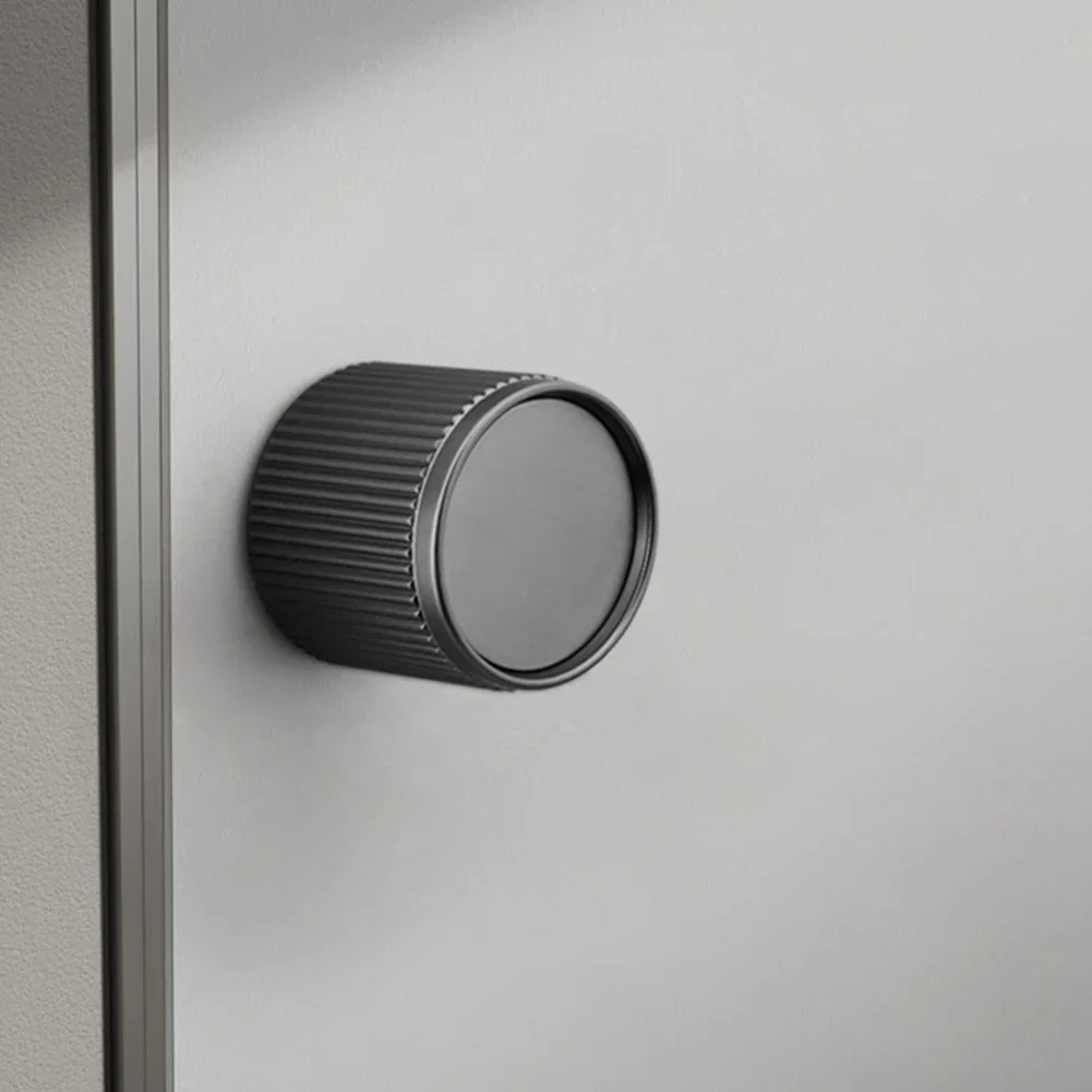 قفل باب بفتحة خارجية، قفل غرفة النوم، قفل غرفة النوم، تصميم سهل الاستخدام، توافق متعدد الاستخدامات، مادة سبائك الزنك