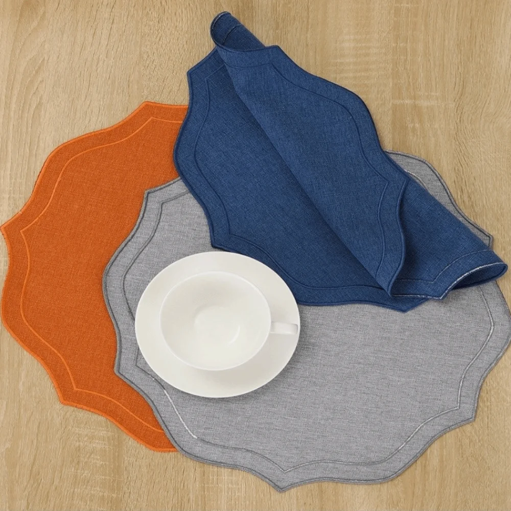 39×39cm Overlocked Edge Placemats Overlocking Edge Washable Linen Embroidered Placemats Anti-Slip Wrinkle Resistance