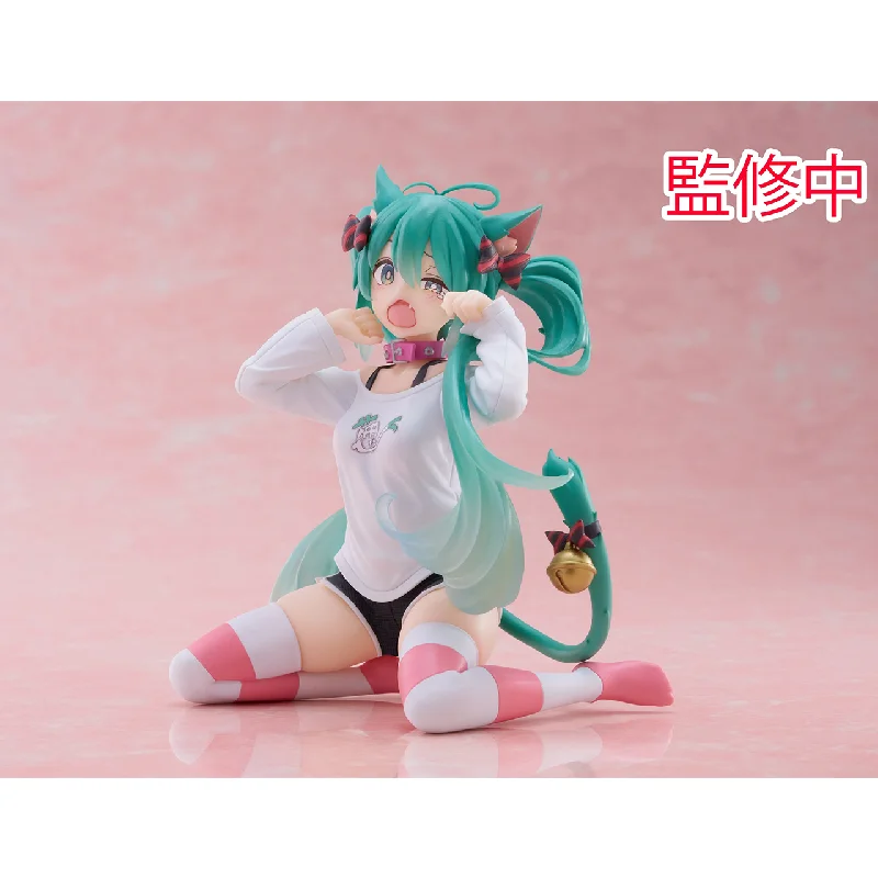 Genuine Spot TAITO Desktop Cute Hatsune Miku Future Cat Ear Pajamas Scenery Handmade Decoration Model Toy Gift Movie Animation