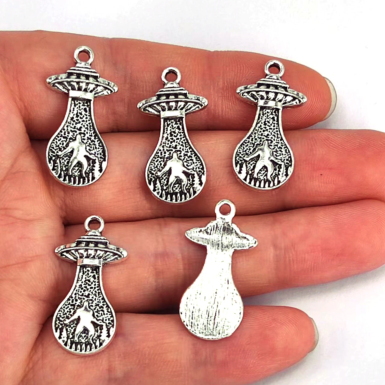 50pcs DIY UFO alien Sasquatch Bigfoot pendant charm for women man Accessories