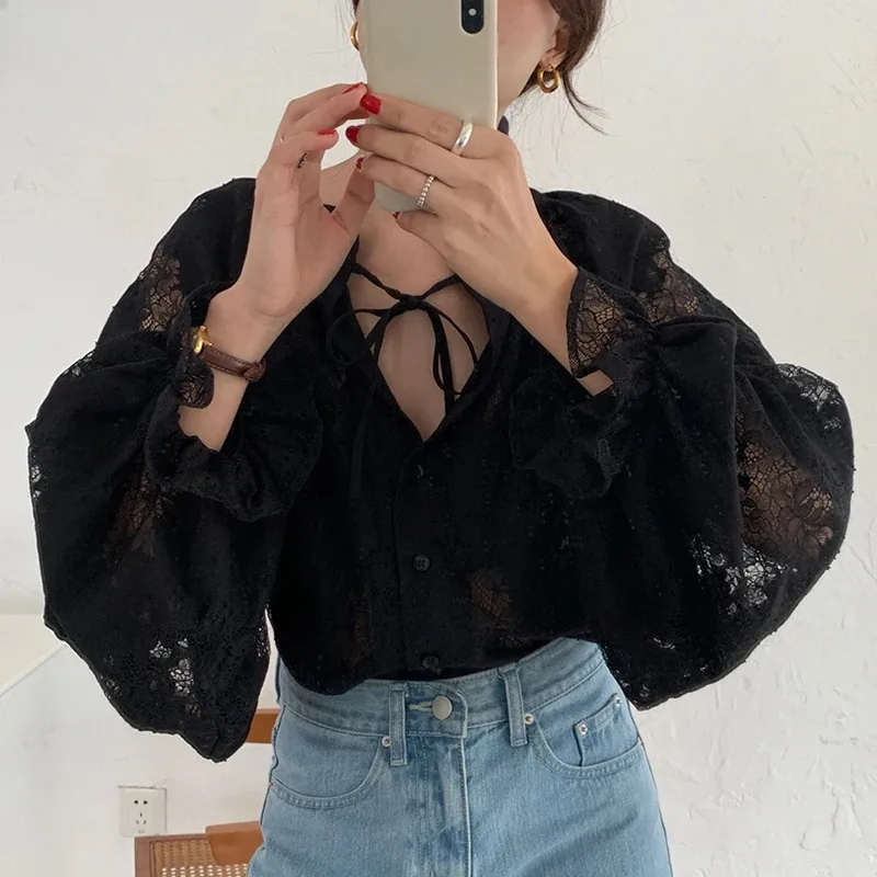 Fashion Vintage Lace Blouse Women New Lantern Sleeve V-neck Shirt Woman Loose Elegant Flower See Through Sexy Tops Blusas 10202