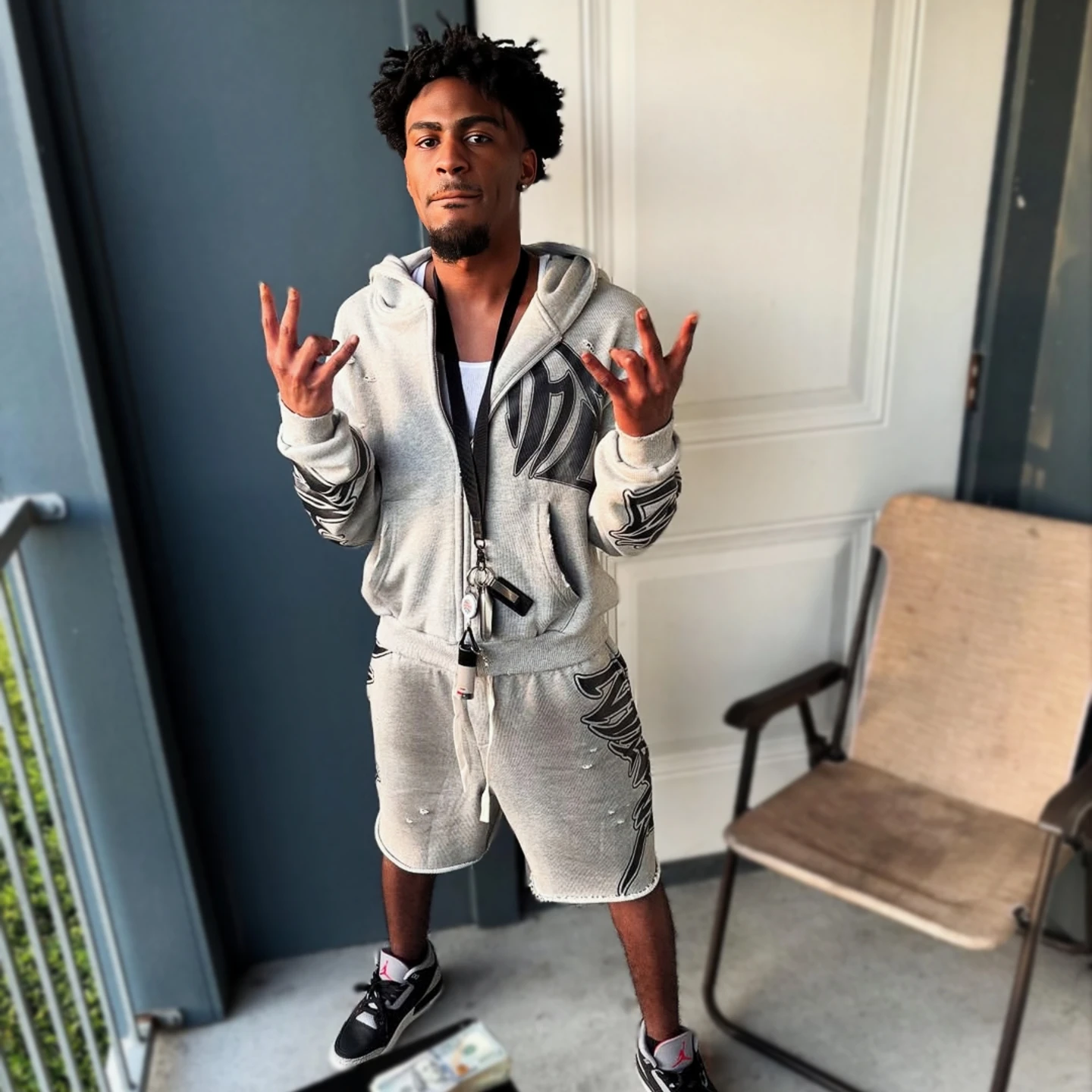 

Ретро-американские повседневные брюки в стиле хип-хоп, спортивные штаны с эффектом потертости, с надписями, молодежные, на эластичном поясе