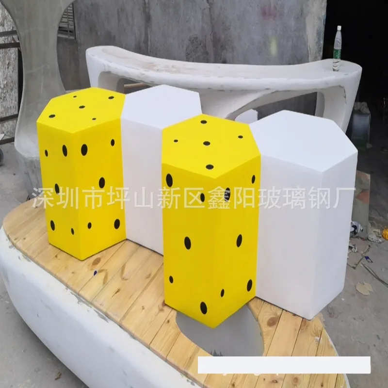 FRP cartoon panda hexagonal splicing combination leisure bench shopping mall Meichen rest waiting chair