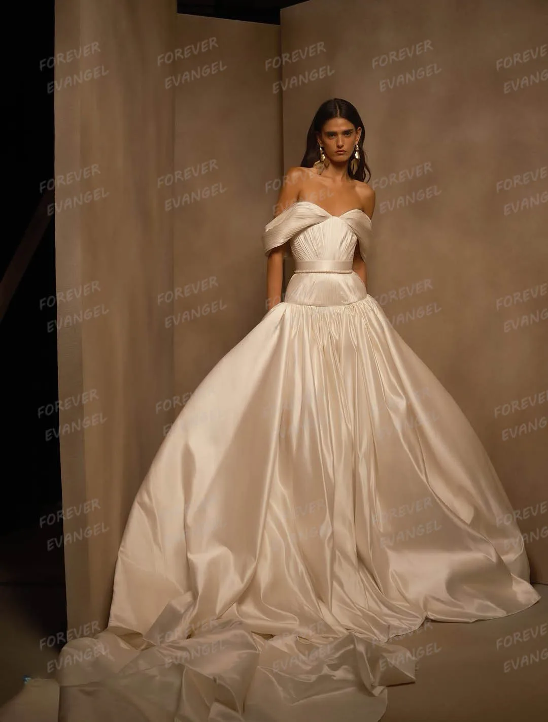 Eenvoudige A-lijn Trouwjurken Vrouw Sweetheart Off Schouder Backless Satijnen Bruidsjurken Prinses Aangepaste Vestidos De Novia