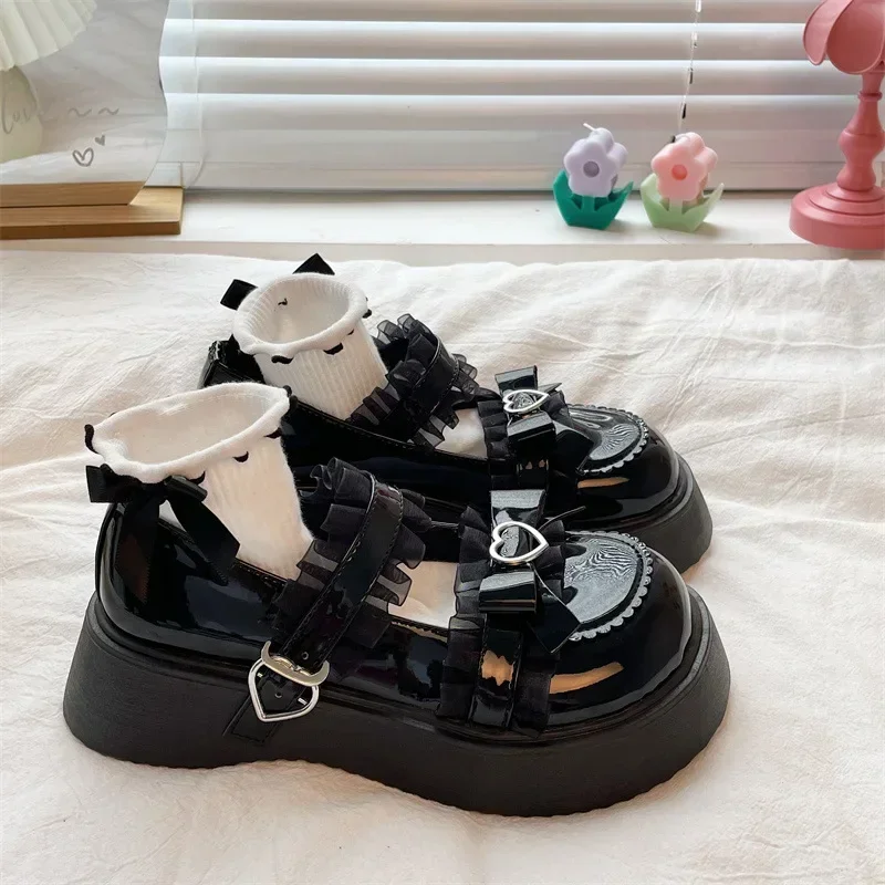 Ladies Sweet Lace Bowknot Lolita Shoes Women Heart Buckle Patent Leather PU Mary Janes Woman  Round Toe Platform Flats Shoes