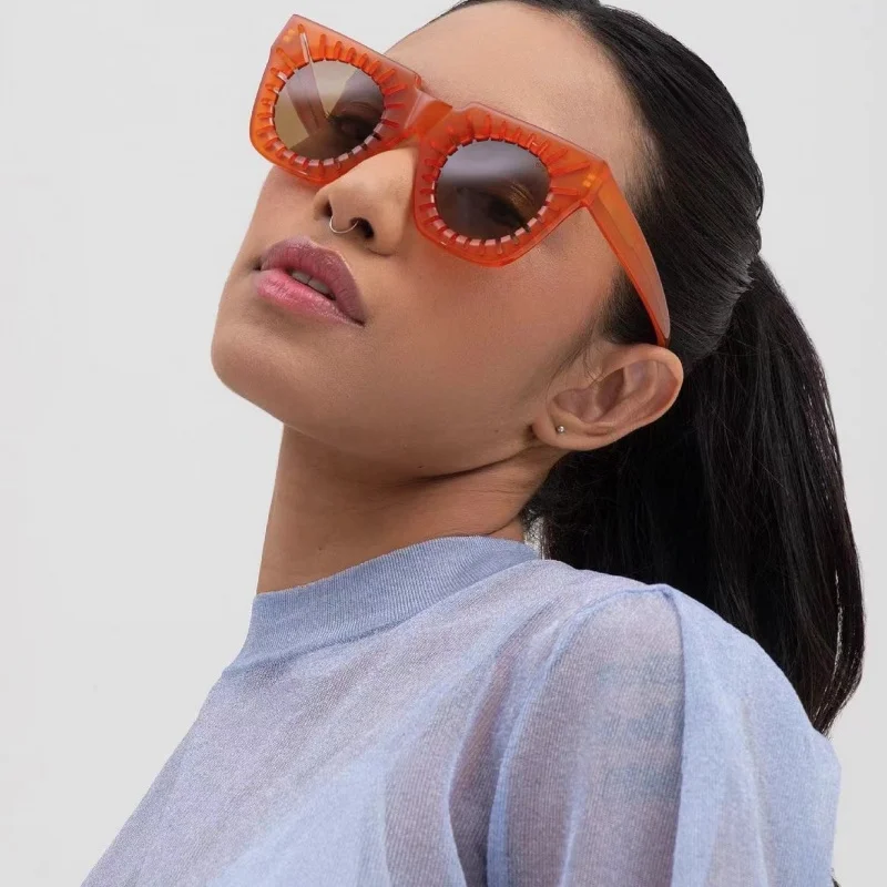 

1248 Hot Sunglasses Rice Nail European and american street shotinsInternet Celebrity Model Square Sunglasses Female