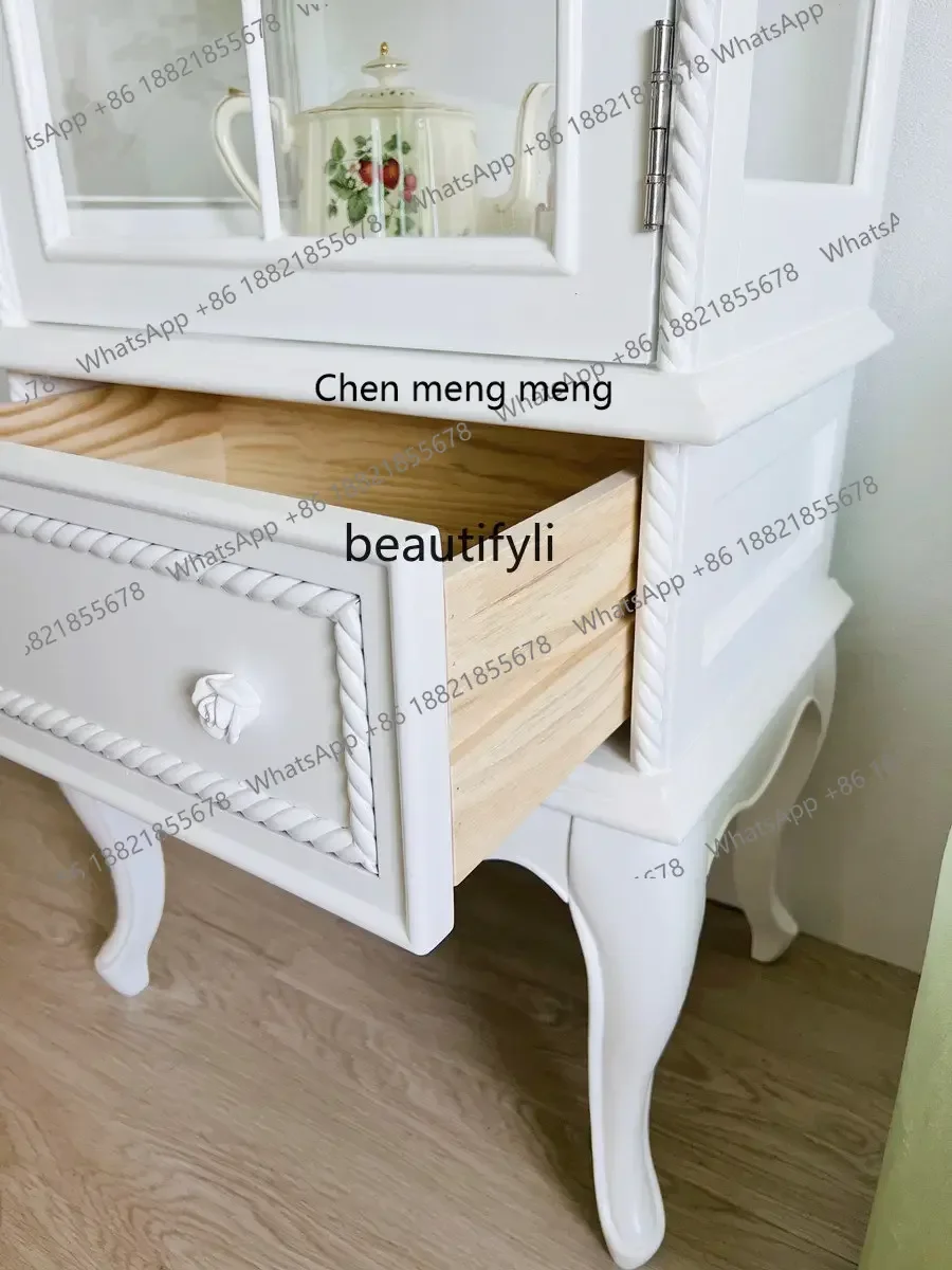 Cc182R1 خزانة مشروبات خشبية صلبة باب زجاجي خزانة جانبية لغرفة المعيشة خزانة عرض بيضاء فاخرة خفيفة أمريكية