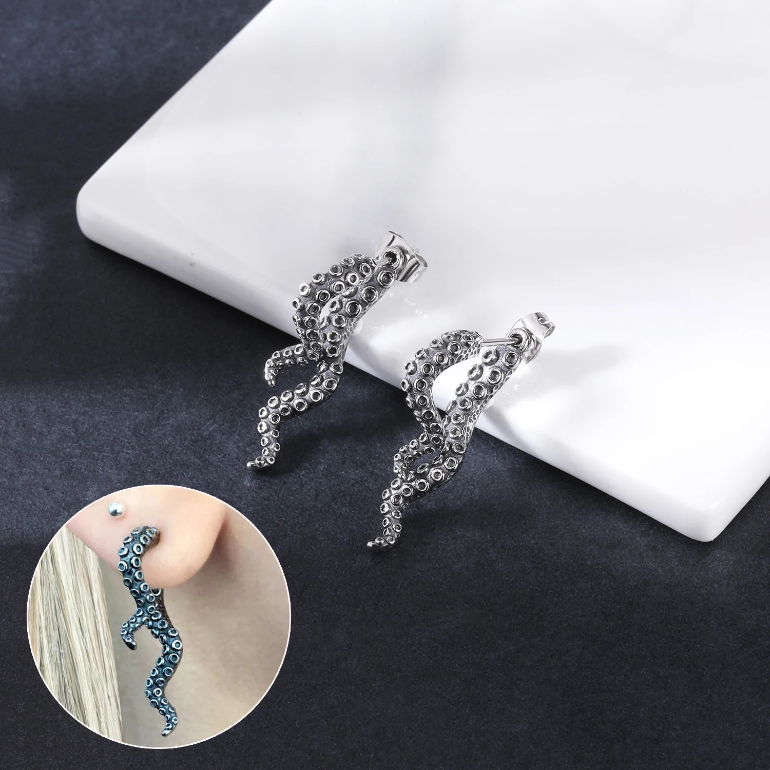 ZS 2PCS Snake Stud Earrings Drop Dragon Ear Studs Stainless Steel Punk Rock Long Octopus Earring Men Gothic Ear Snake Jewelry