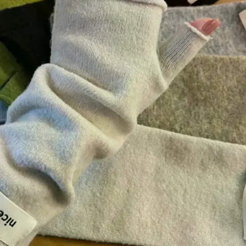 Long Fingerless Mit…