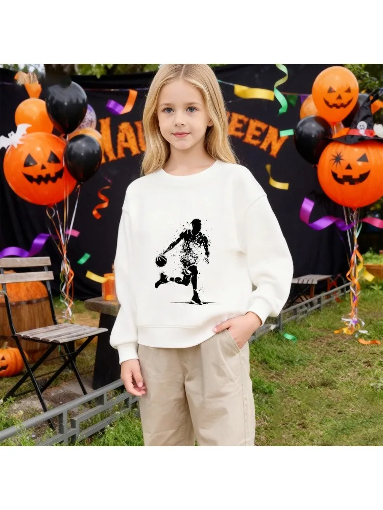Felpa girocollo per bambini - Pullover bianco con grafica silhouette per giocatore di basket, top casual sportivo e fresco